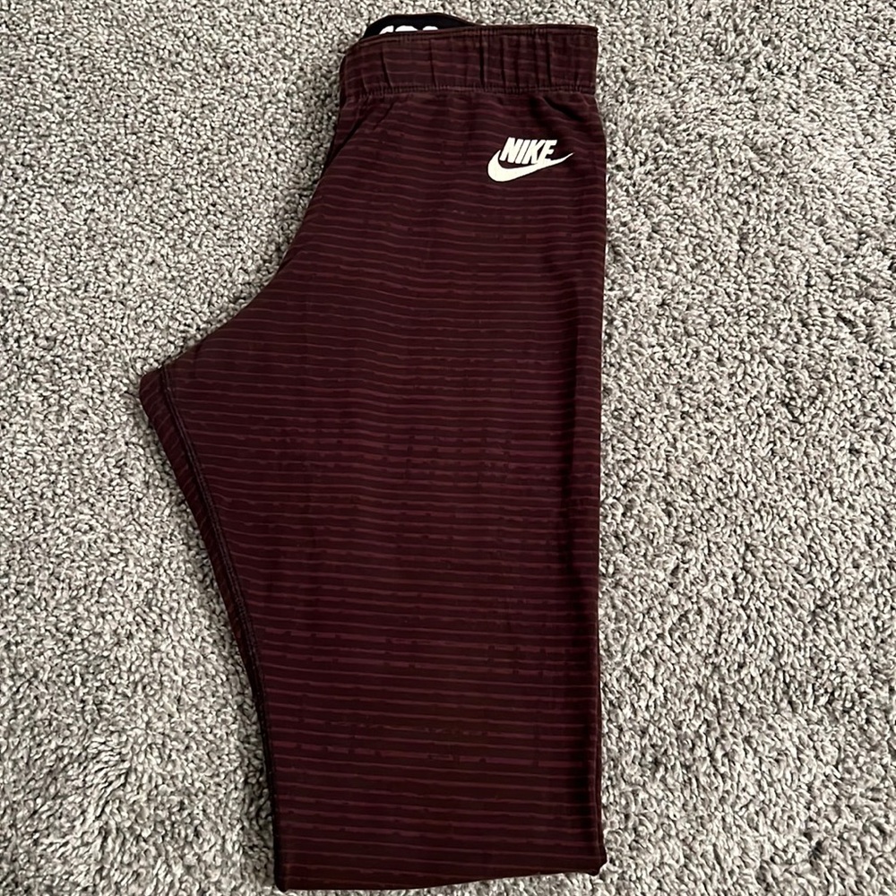 Nike leggings size small